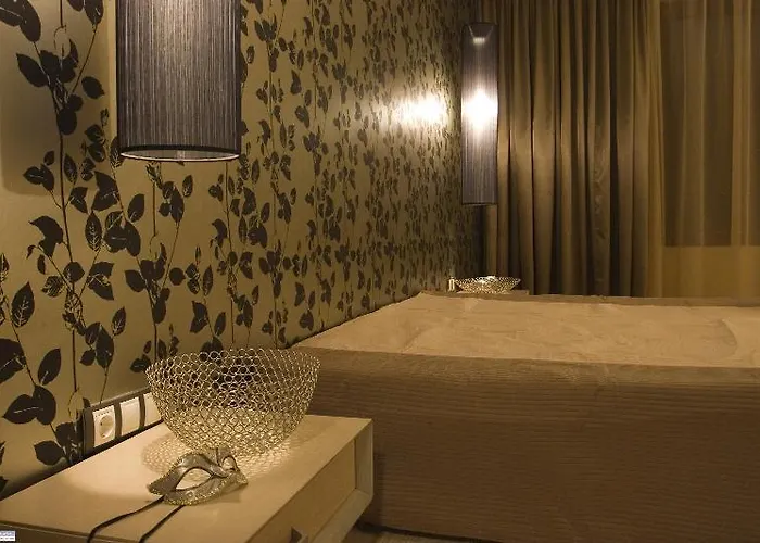 מלון Ores Boutique 5*