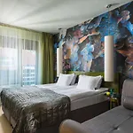 Готель Ores Boutique 5*